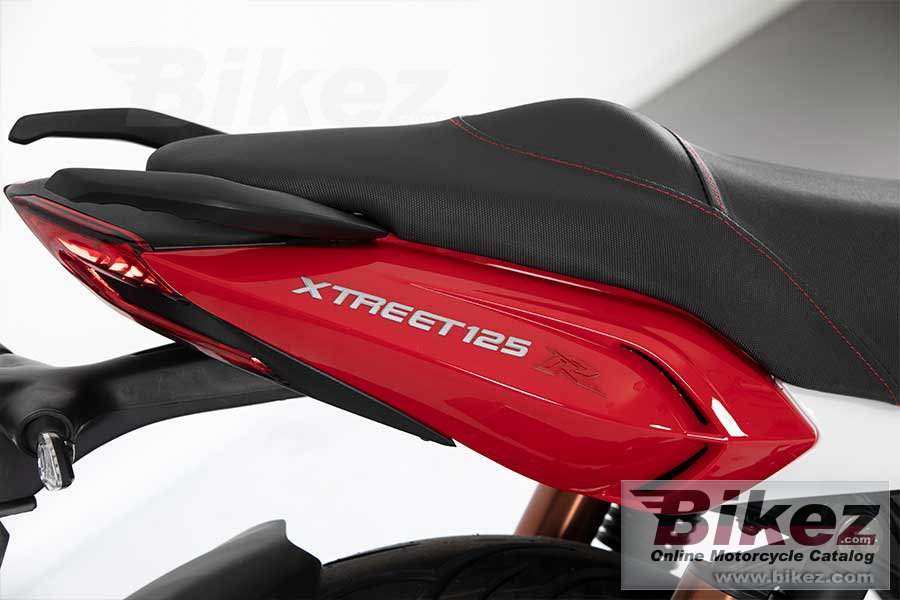 UM Xtreet 125