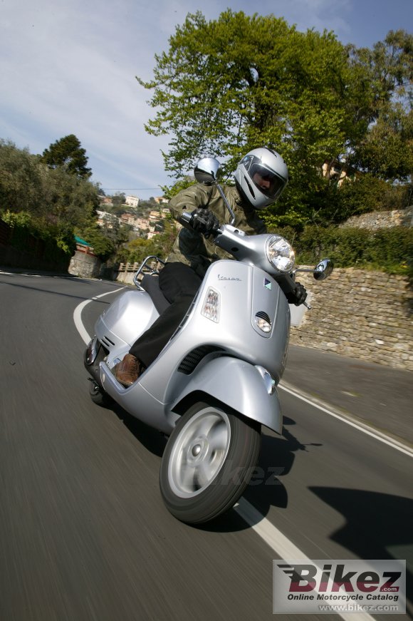 2007 Vespa GTS250ie