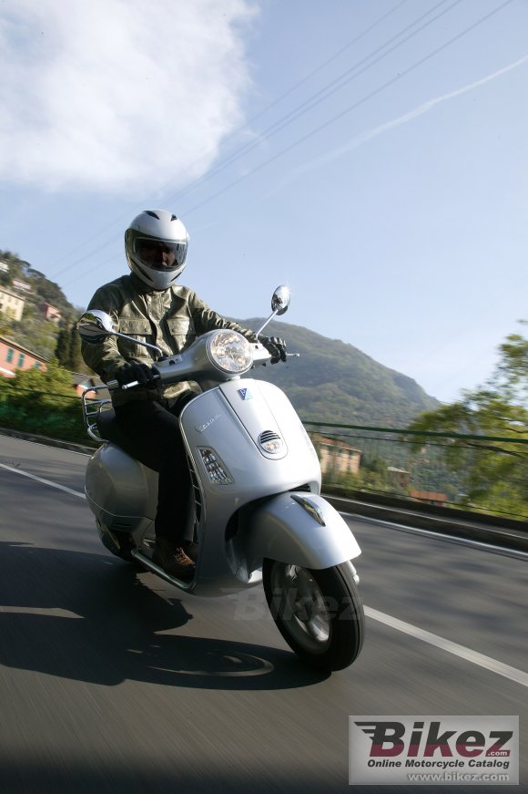 2007 Vespa GTS250ie