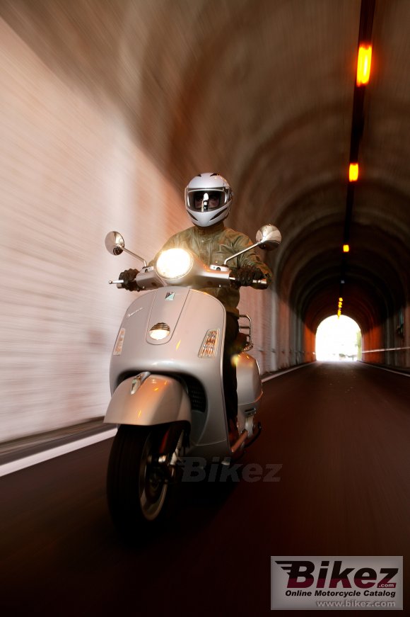 2007 Vespa GTS250ie