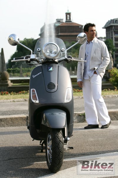 2007 Vespa LXV 125
