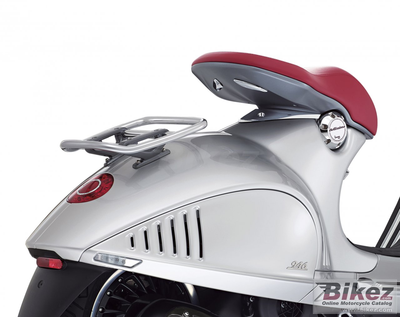 Vespa 946