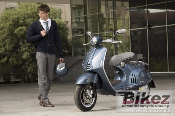 2015 Vespa 946