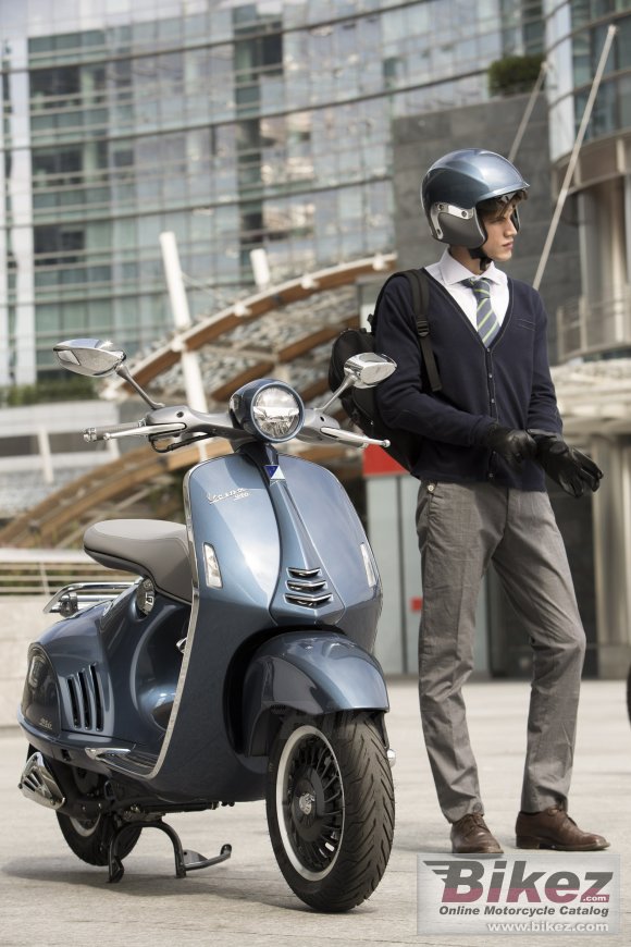 2015 Vespa 946