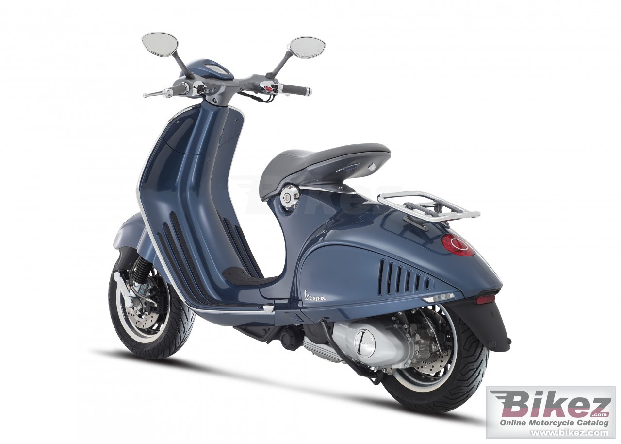 Vespa 946