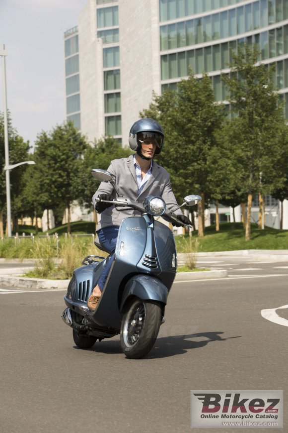 2015 Vespa 946