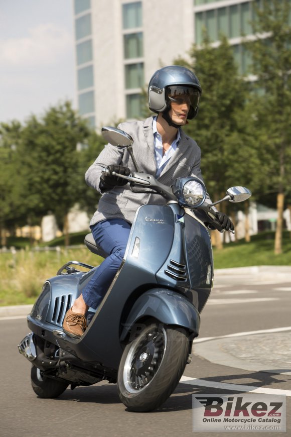 2015 Vespa 946