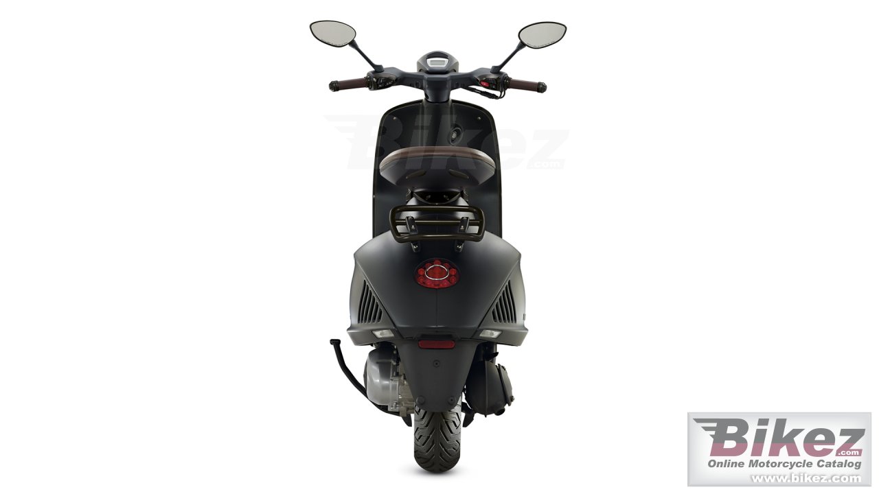 Vespa 946