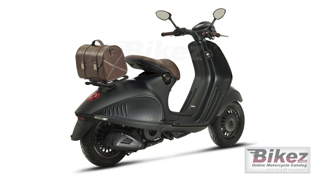 Vespa 946