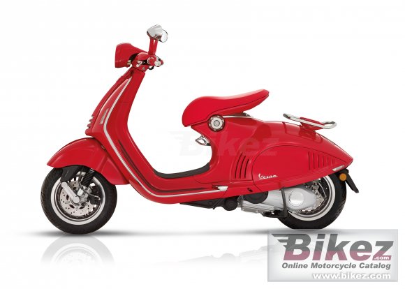 2017 Vespa 946 RED