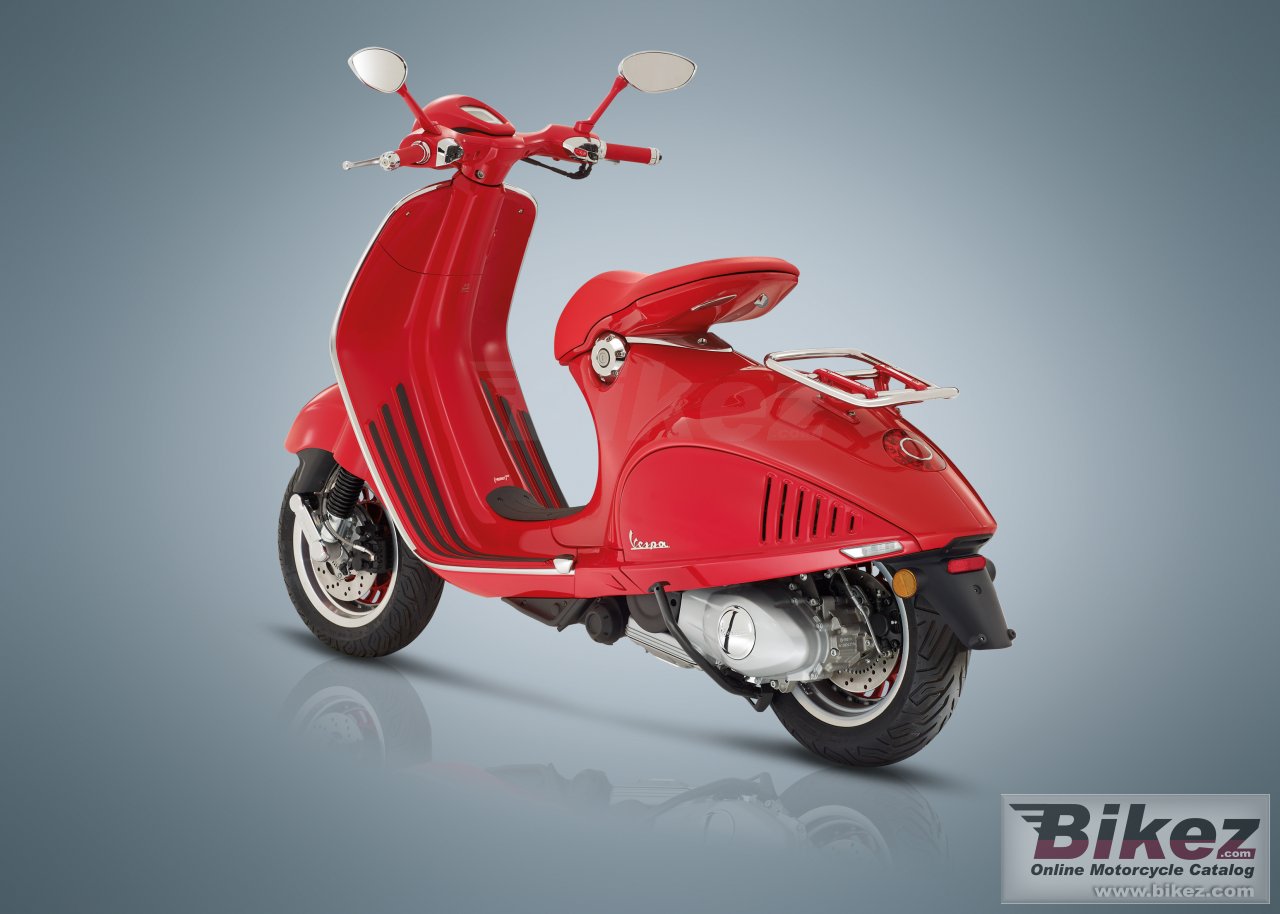 Vespa 946 RED