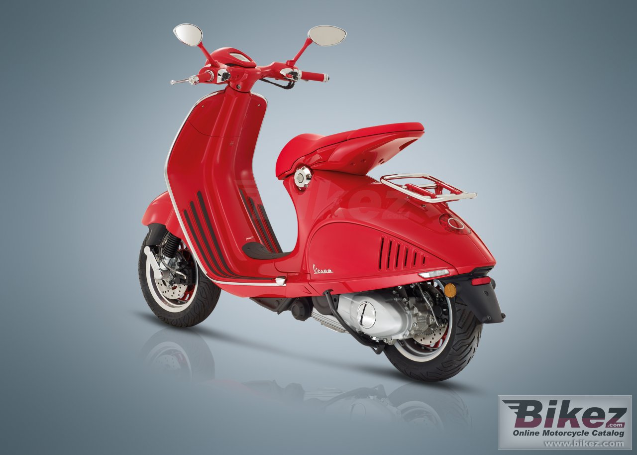 Vespa 946 RED