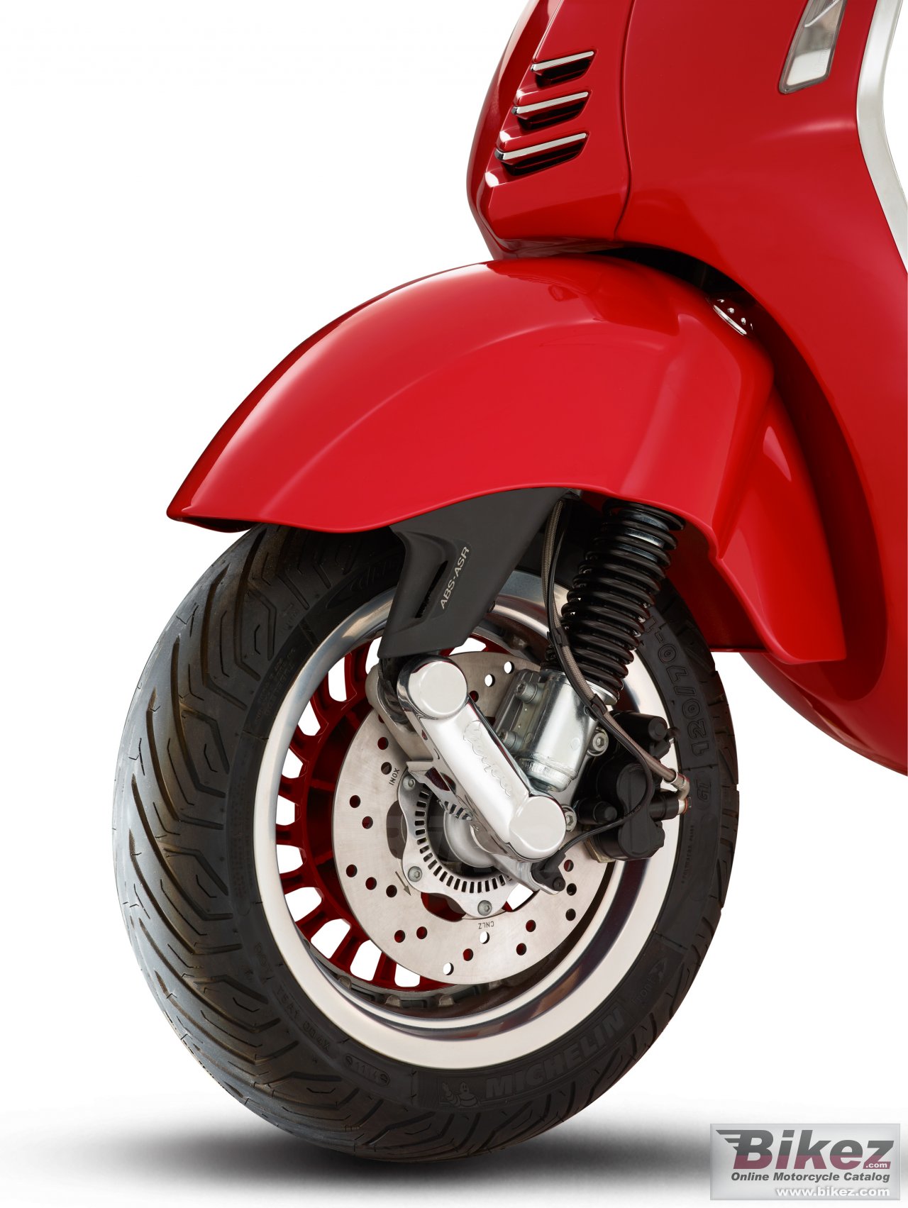 Vespa 946 RED