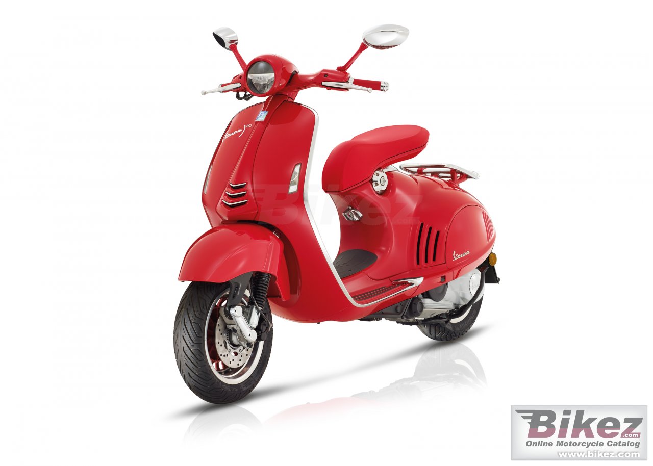 Vespa 946 RED