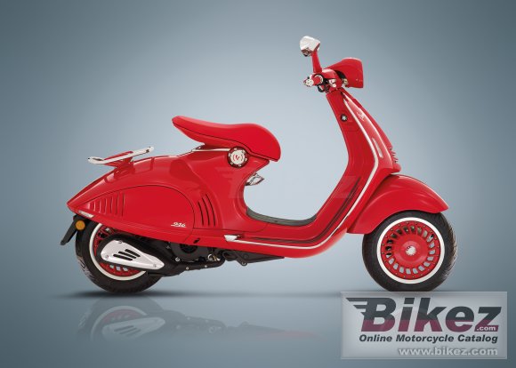 2017 Vespa 946 RED