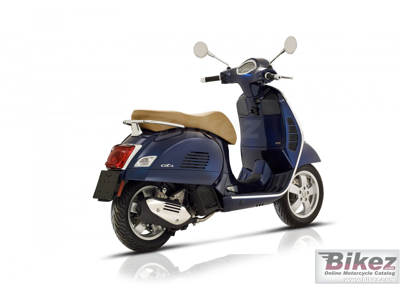 Vespa GTS 