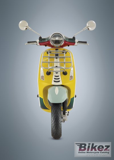 2020 Vespa Primavera Sean Wotherspoon