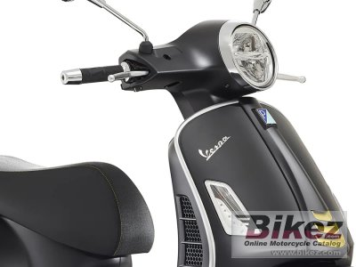 2021 Vespa GTS Super 300 Tech