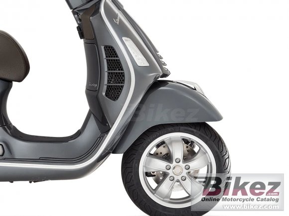 2021 Vespa GTS 300 Touring