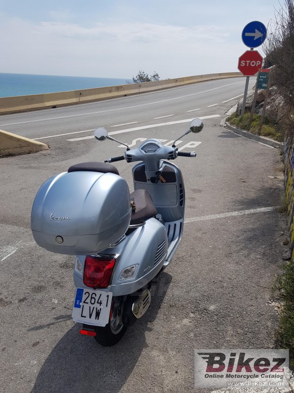 2021 Vespa GTS 125