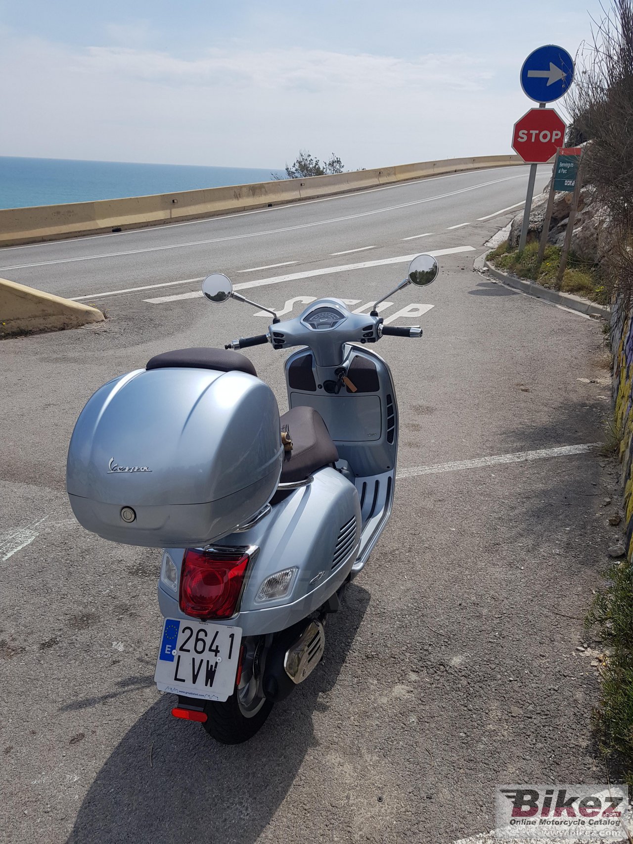 Vespa GTS 125