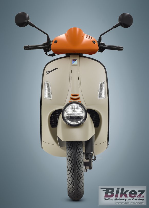 2023 Vespa GTV