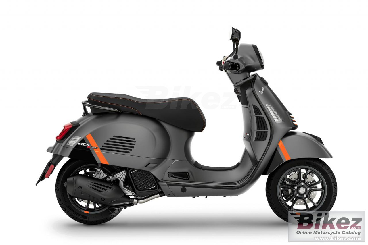 Vespa GTS Super 125 Sport