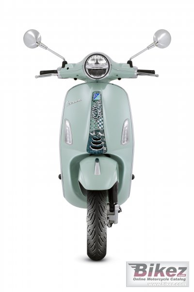 2025 Vespa Primavera 150 Batik