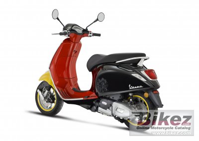 2025 Vespa Primavera Disney Mickey Mouse Edition