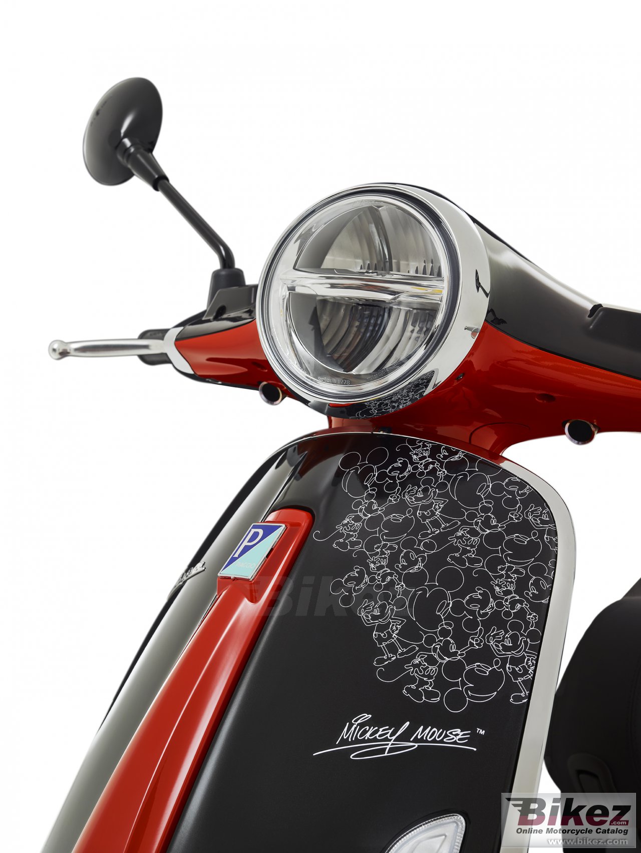 Vespa Primavera Disney Mickey Mouse Edition