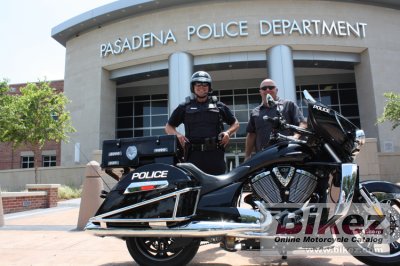 2017 Victory Police Commander I