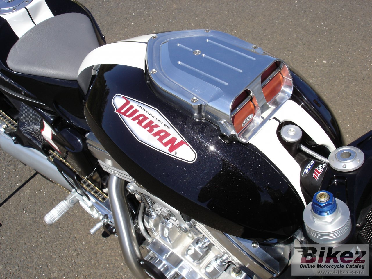 Wakan 100 Roadster