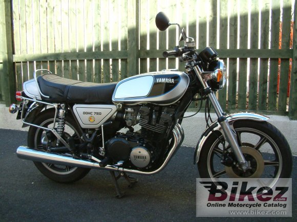 1977 Yamaha XS 750