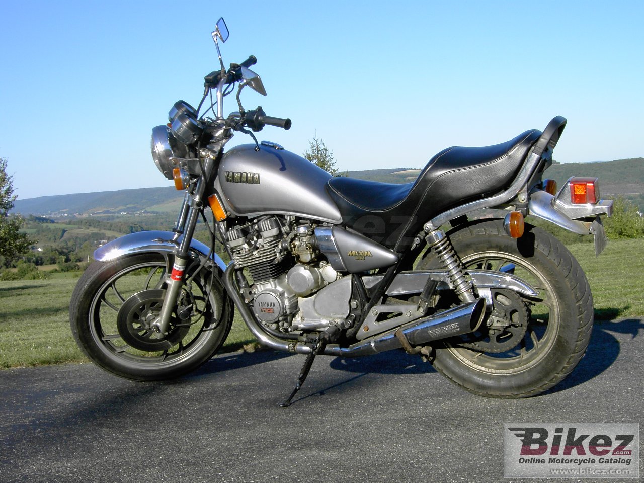 Yamaha XJ 550