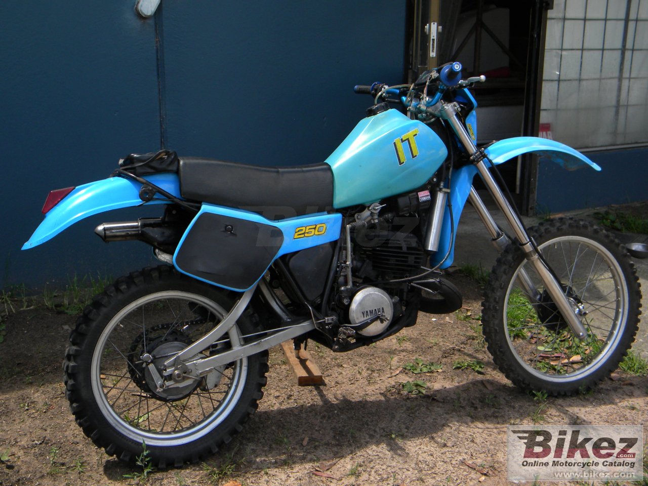 Yamaha IT 250