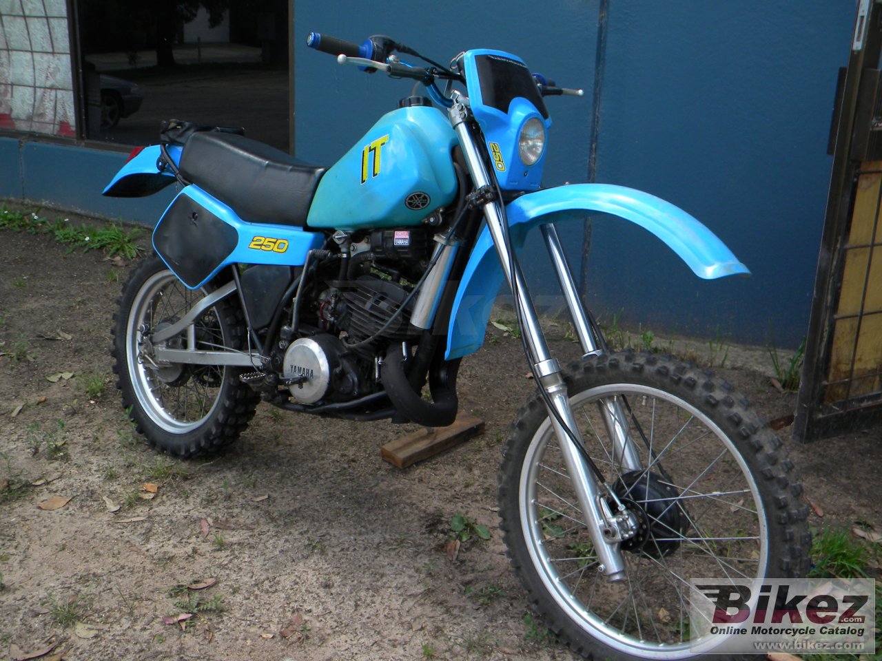 Yamaha IT 250