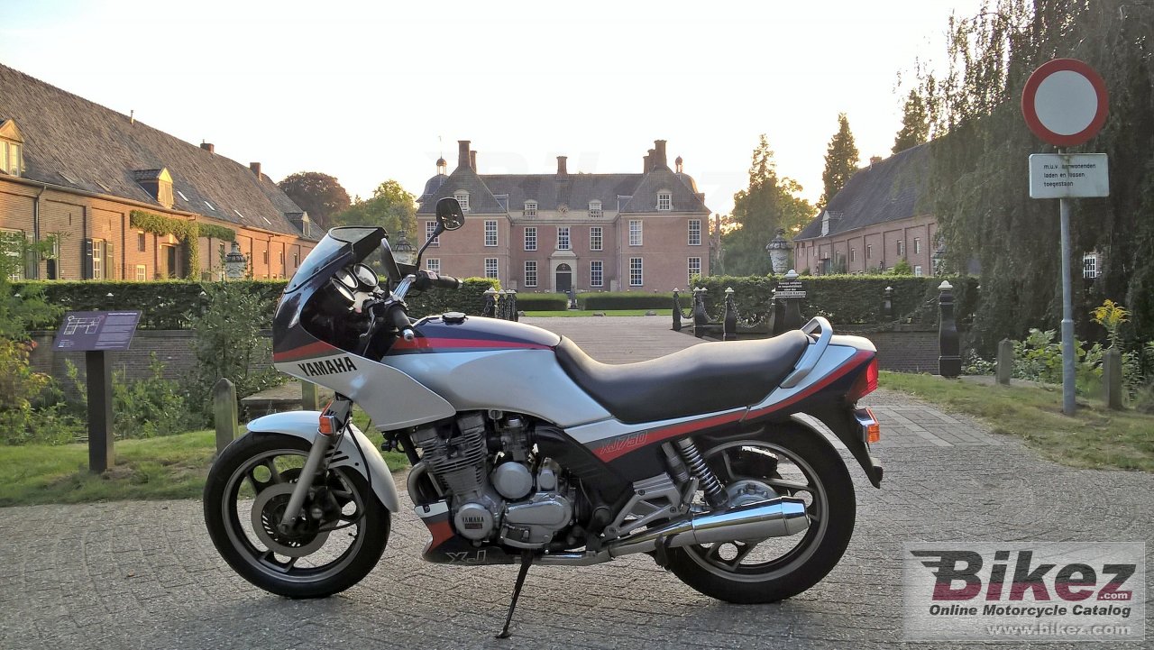 Yamaha XJ 750 S