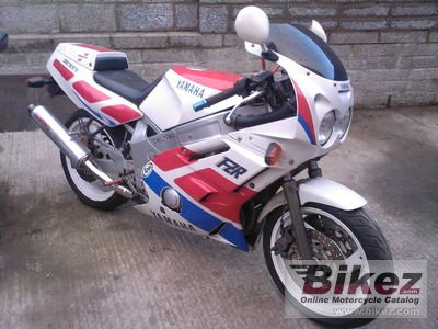 1990 Yamaha FZR 600