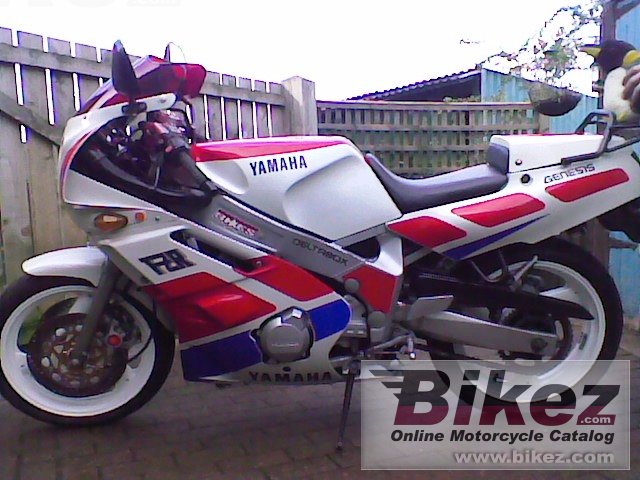 Yamaha FZR 600