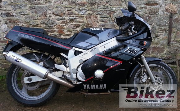 1990 Yamaha FZR 600