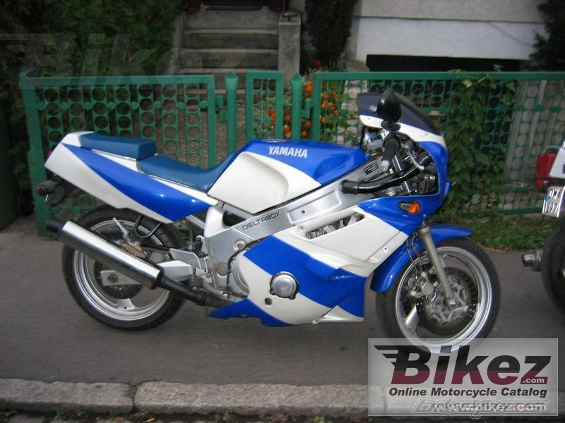 Yamaha FZR 600