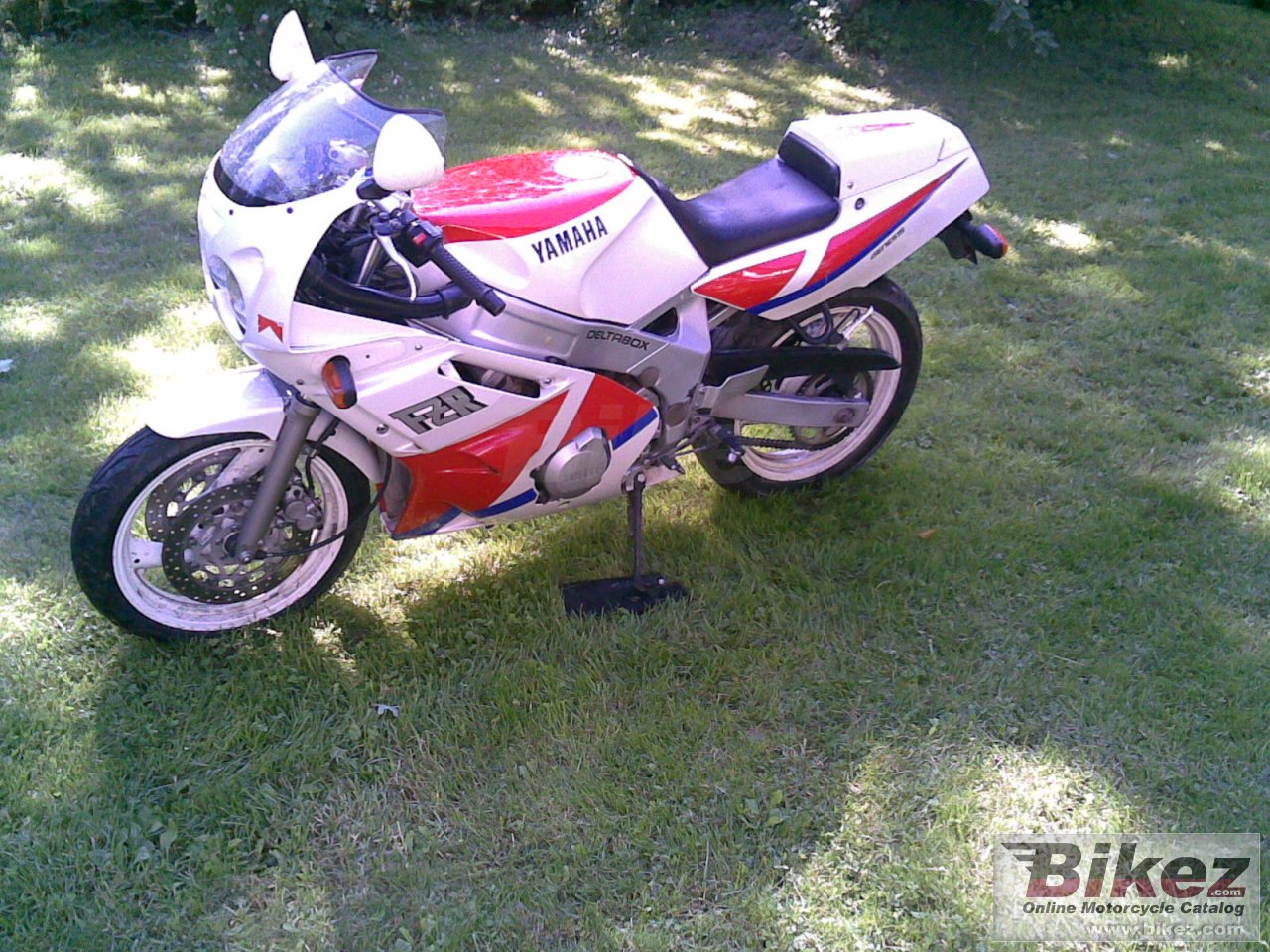 Yamaha FZR 600