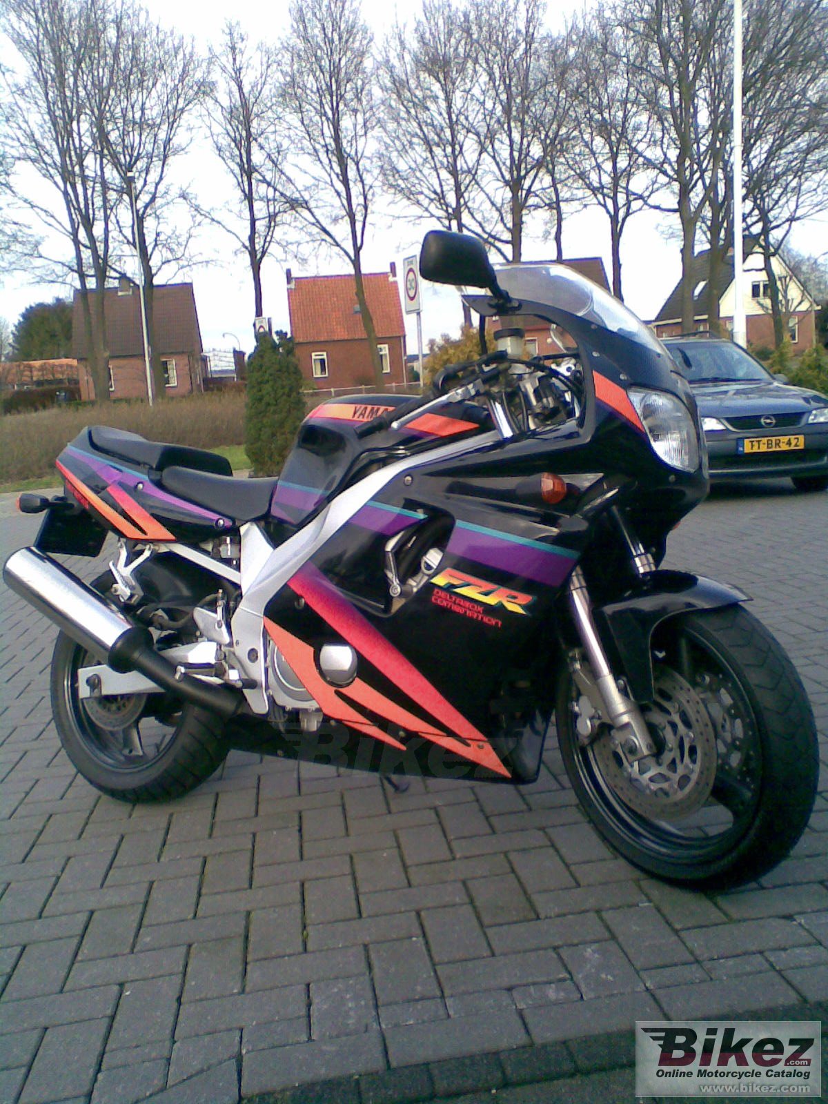 Yamaha FZR 600 R