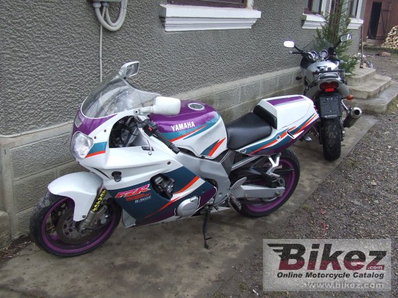 1994 Yamaha FZR 600 R