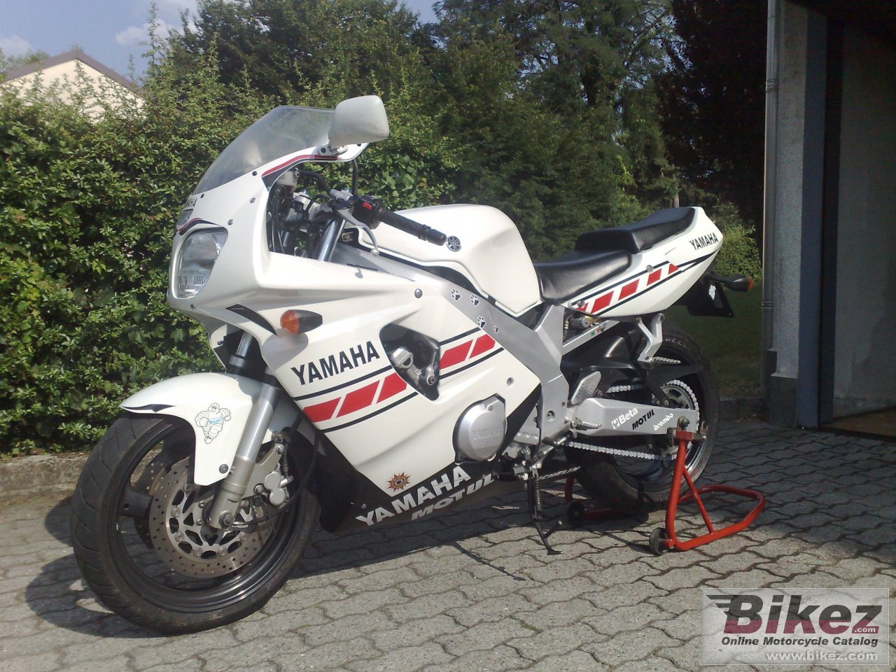 Yamaha FZR 600 R