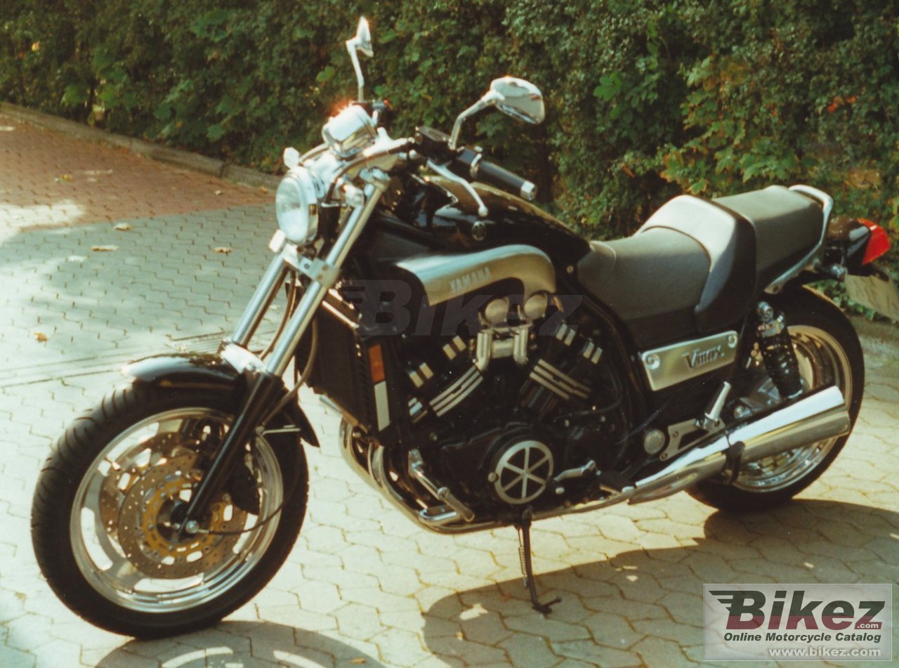 Yamaha V-Max 1200