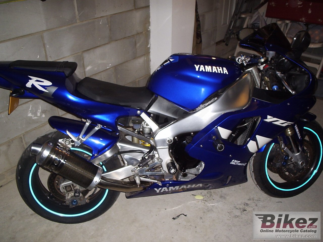 Yamaha YZF-R1