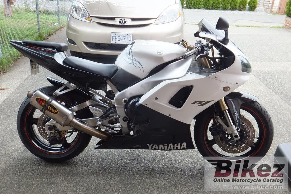 Yamaha YZF-R1