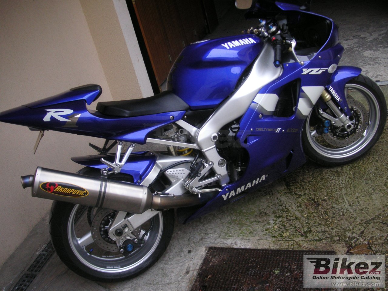 Yamaha YZF-R1