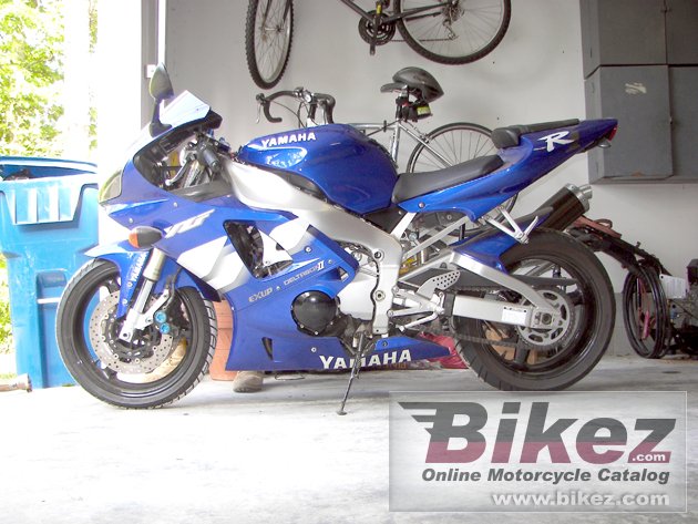 Yamaha YZF-R1